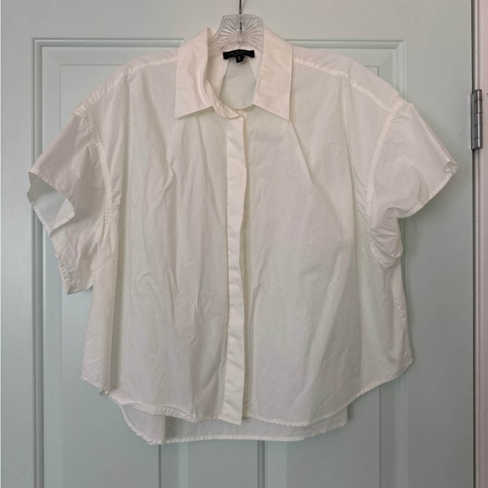 Woman’s Rag and Bone top